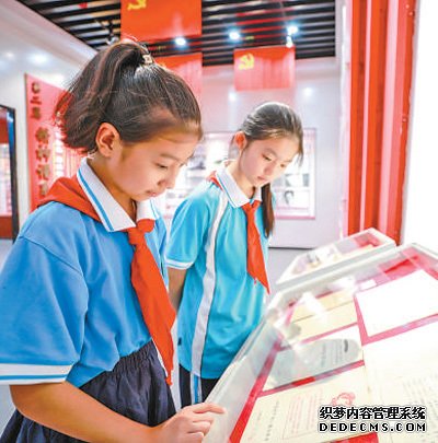 学生们在河北邯郸进行研学实践活动。马雅卿摄（影像中国）